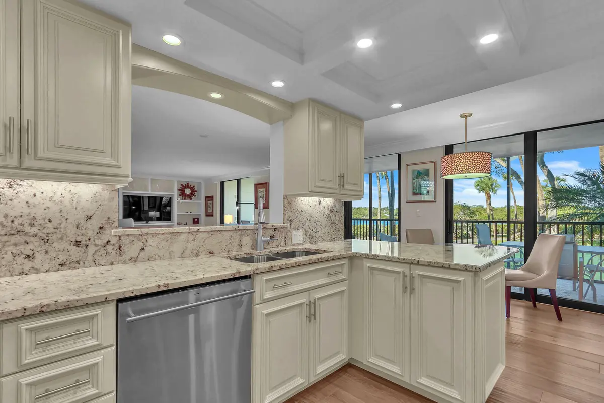 Kitchen at 1000 N Us Highway 1 An104, Jupiter