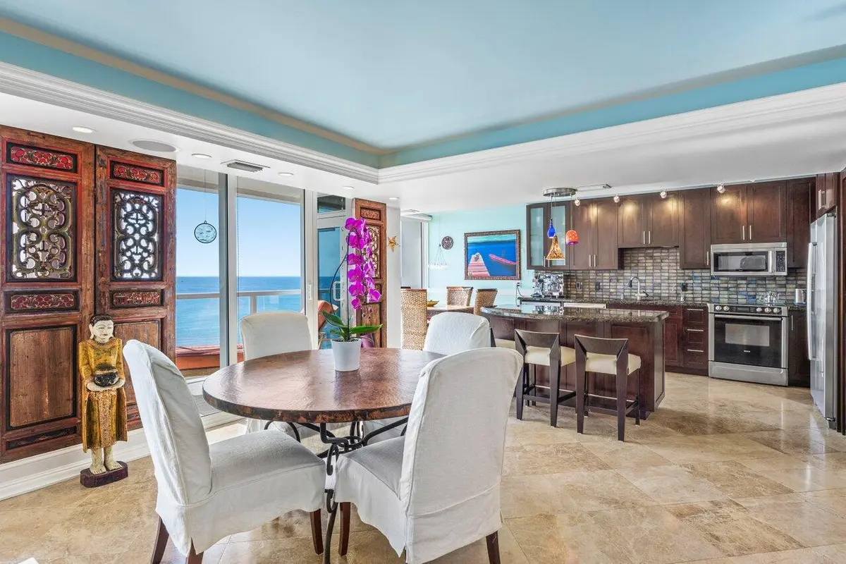 Dining at 2800 S Ocean Boulevard 11c, Boca Raton