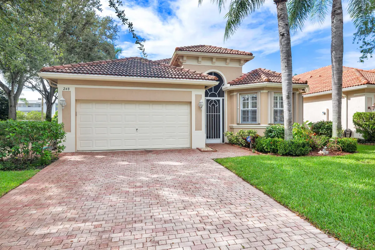 Your New HOME! at 248 Palm Circle, Atlantis