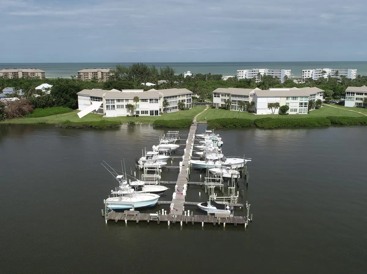 Arrow DJI_0786 at 2370 NE Ocean Boulevard C305, Stuart