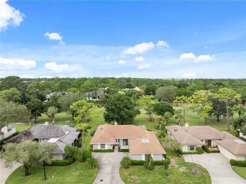 110 Prestwick Circle, Vero Beach, FL – photo 2