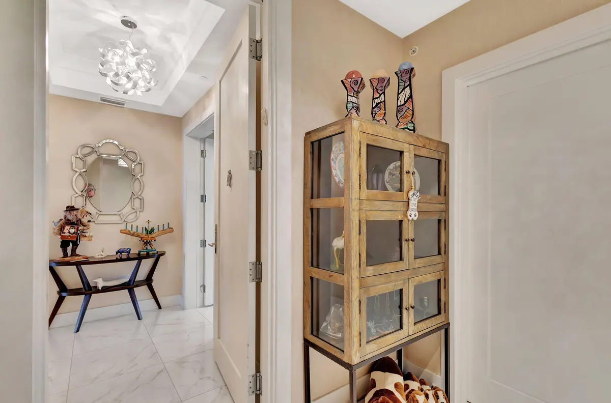 3-web-or-mls-5D1A9657 at 2 Water Club Way 802, North Palm Beach
