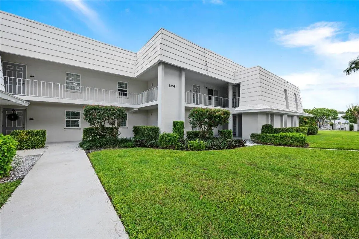 01-LUX_1027 at 1252 N Sugar Sands Boulevard 137, Riviera Beach