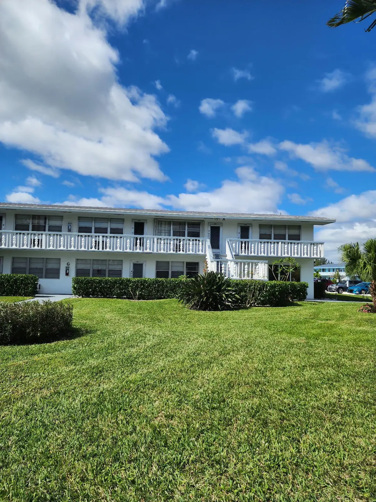 spectacular views that will captivate yo at 165 Camden G, West Palm Beach