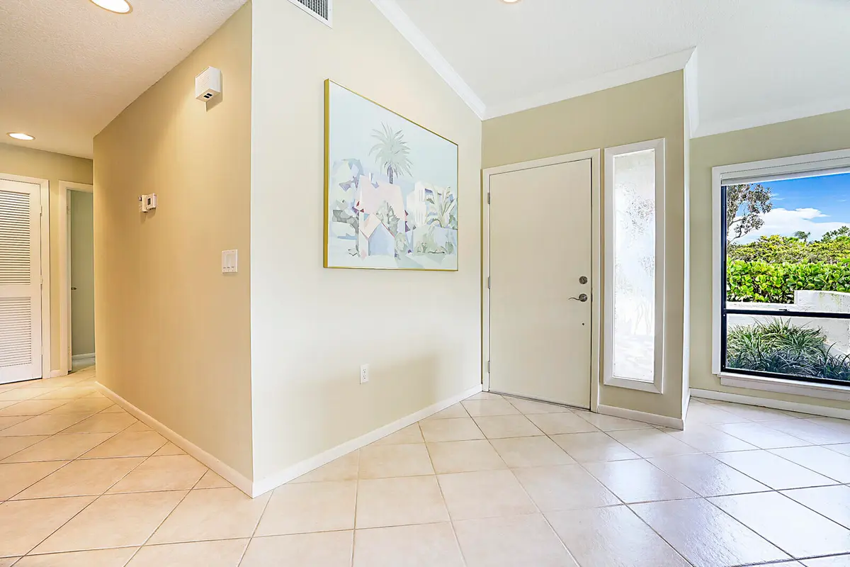 04_5611_SE_Foxcross_Place_4_mls at 5611 SE Foxcross Place 5611, Stuart