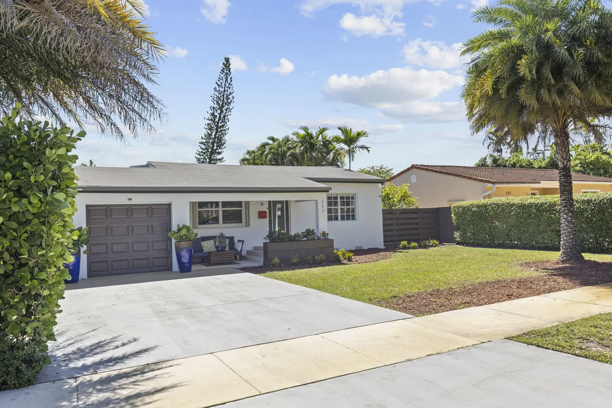 453a0145 at 297 Minola Drive, Miami Springs