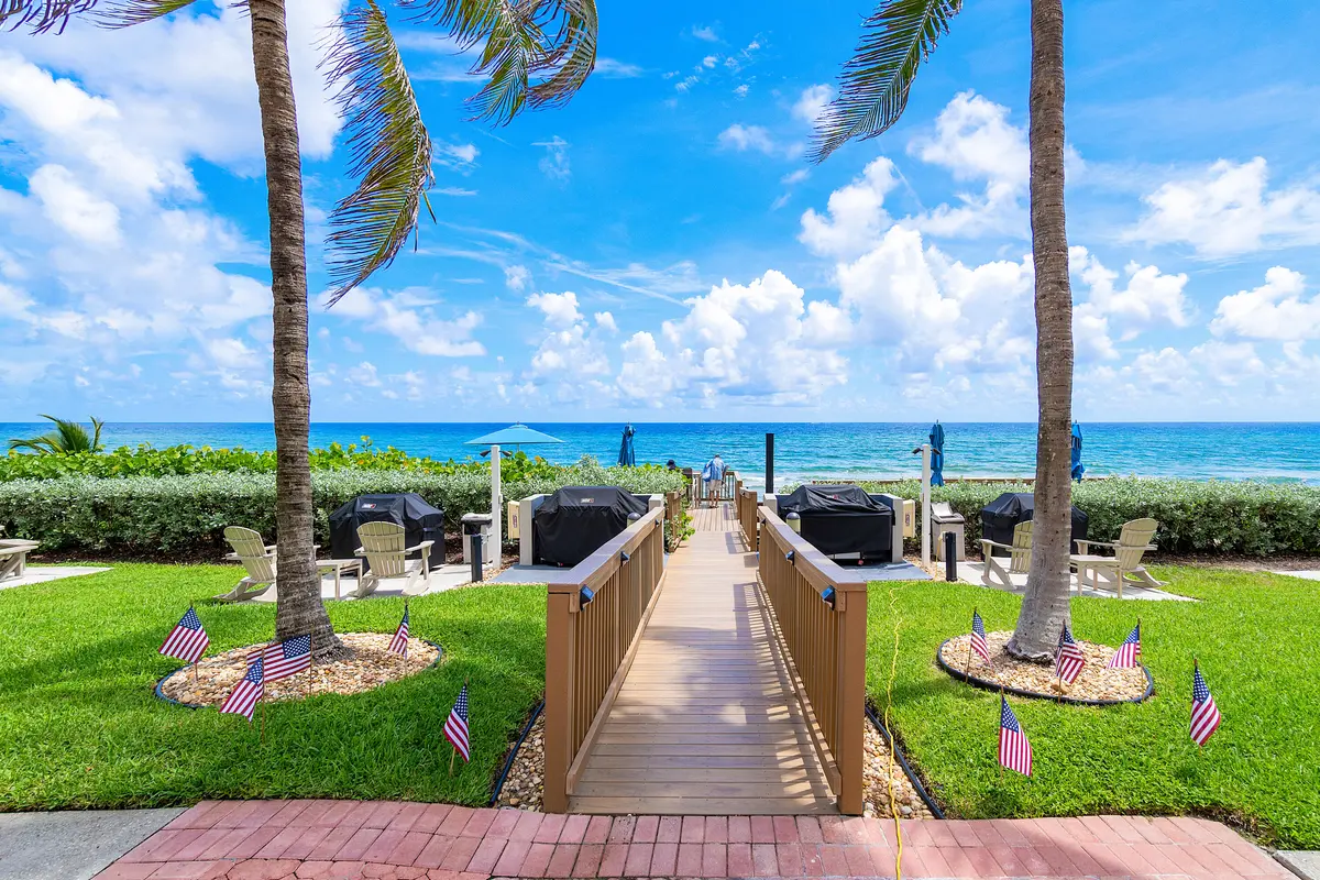 Private Beach at 1147 Hillsboro Mile 701, Hillsboro Beach