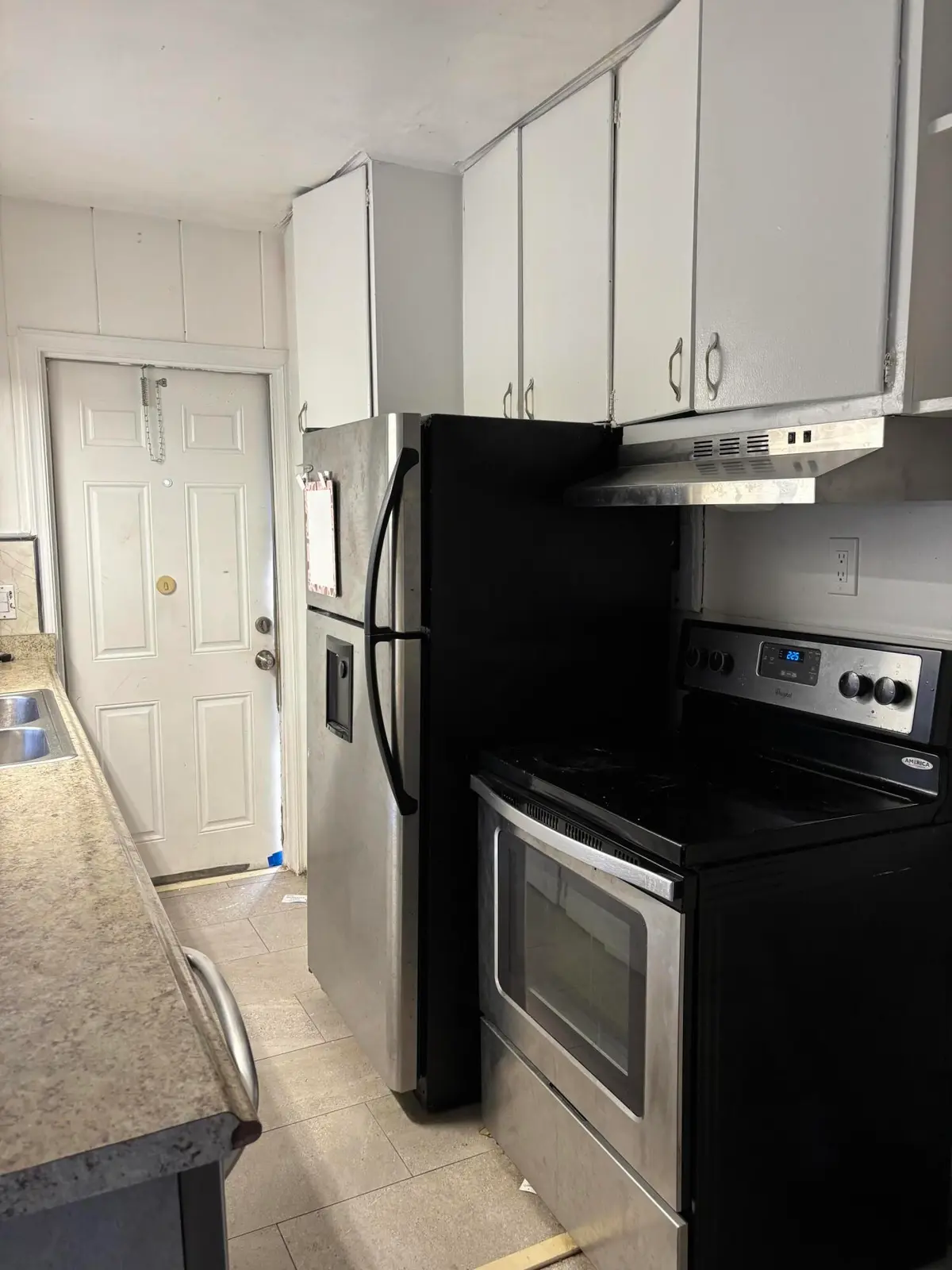 Kitchen at 1025-1027 NE 16 Terrace, Fort Lauderdale
