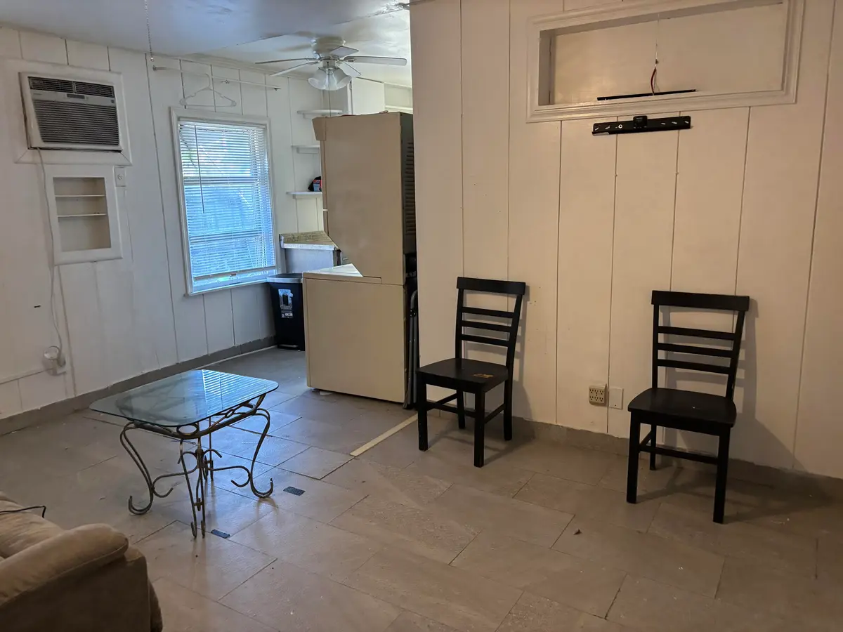 Living Room at 1025-1027 NE 16 Terrace, Fort Lauderdale
