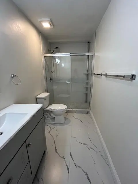 fv6 at 13501 Fountain View Boulevard, Wellington