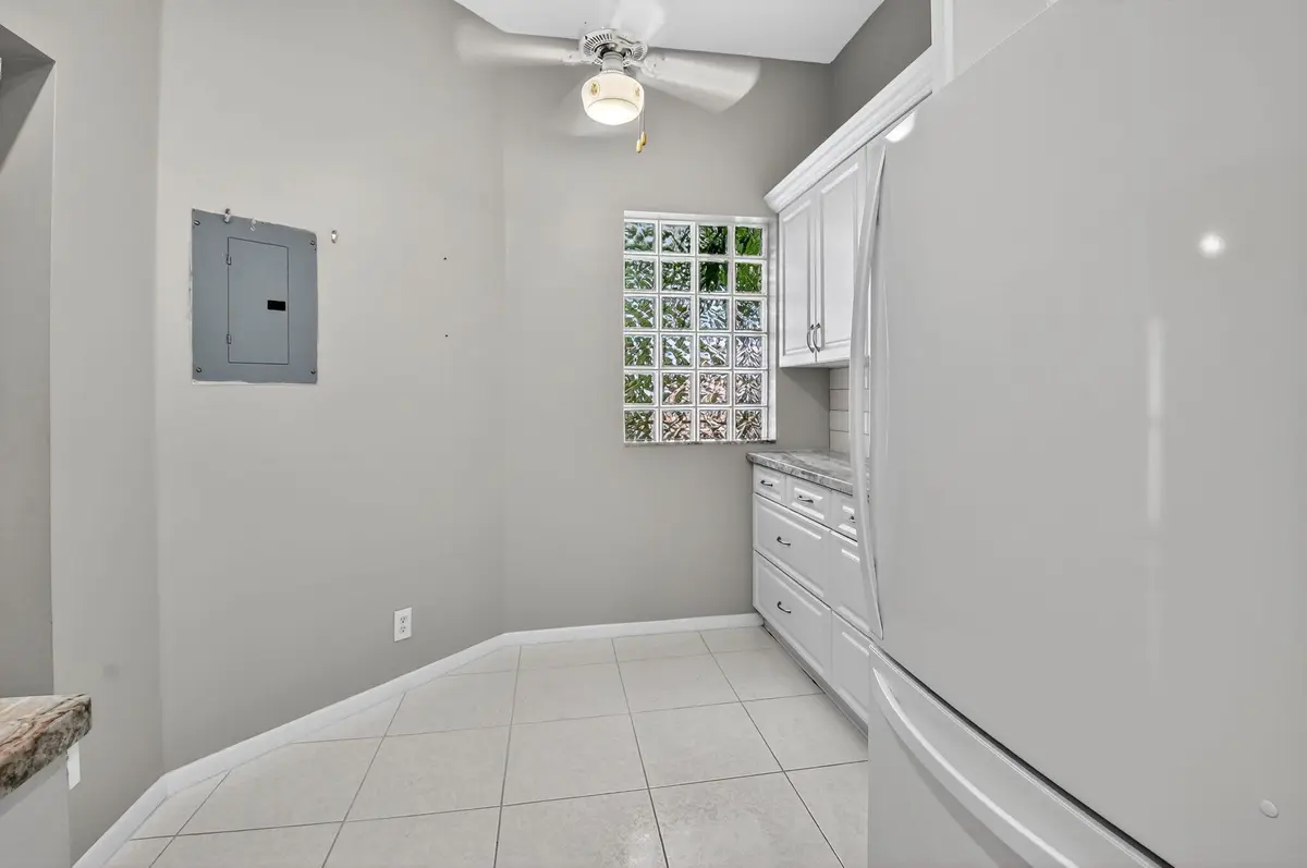 Kitchen at 5414 Venetia Court G, Boynton Beach
