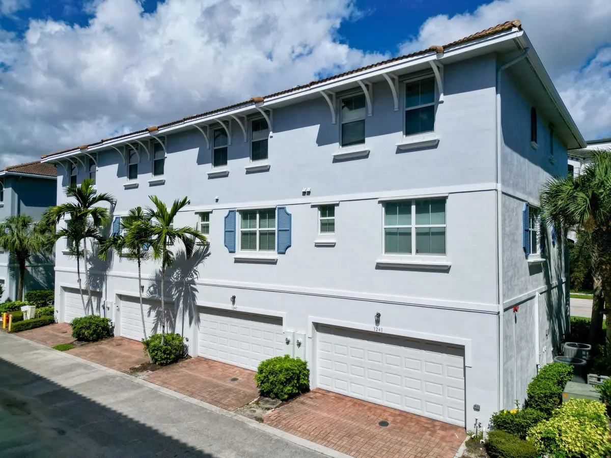 Building Rear at 1247 Via De Fossi, Boynton Beach