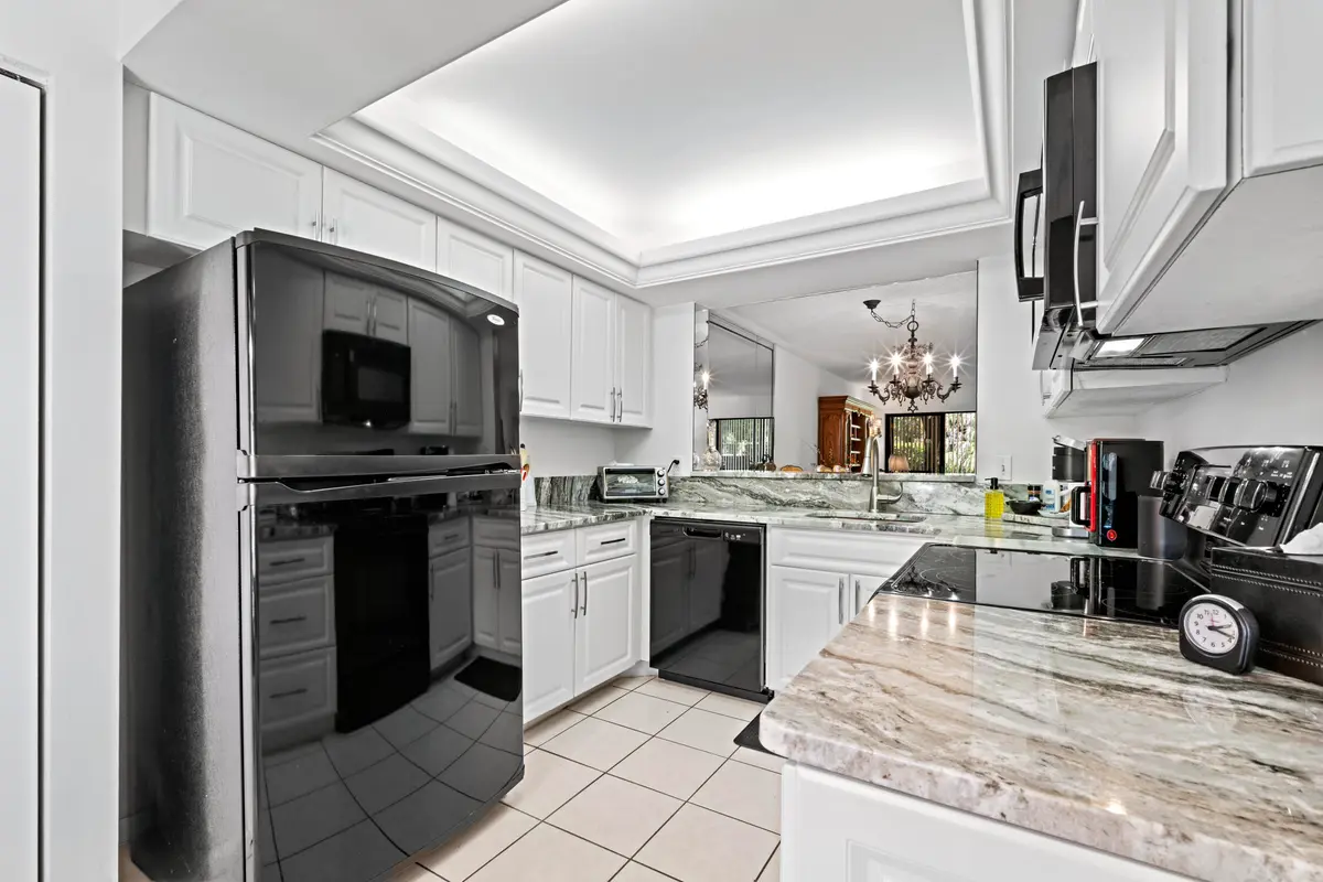 R_F_037 at 5153 Oak Hill Lane 512, Delray Beach