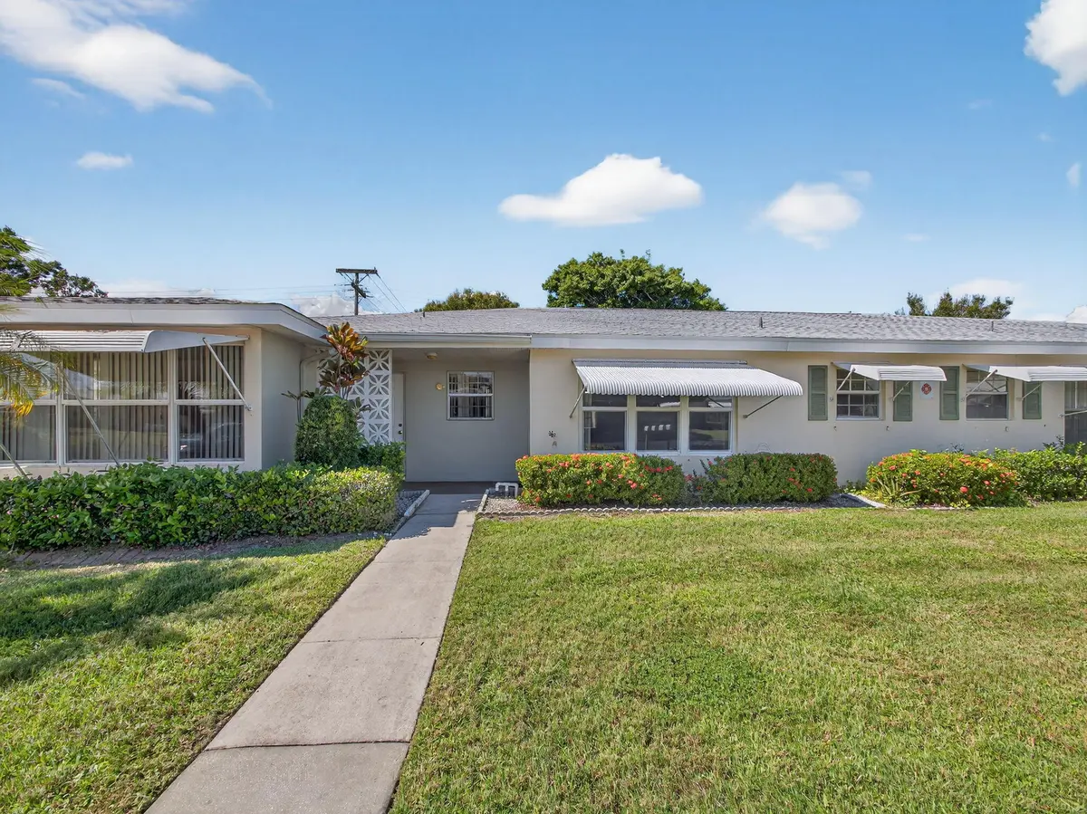 2-web-or-mls-007 at 111 Lakes End Drive B, Fort Pierce