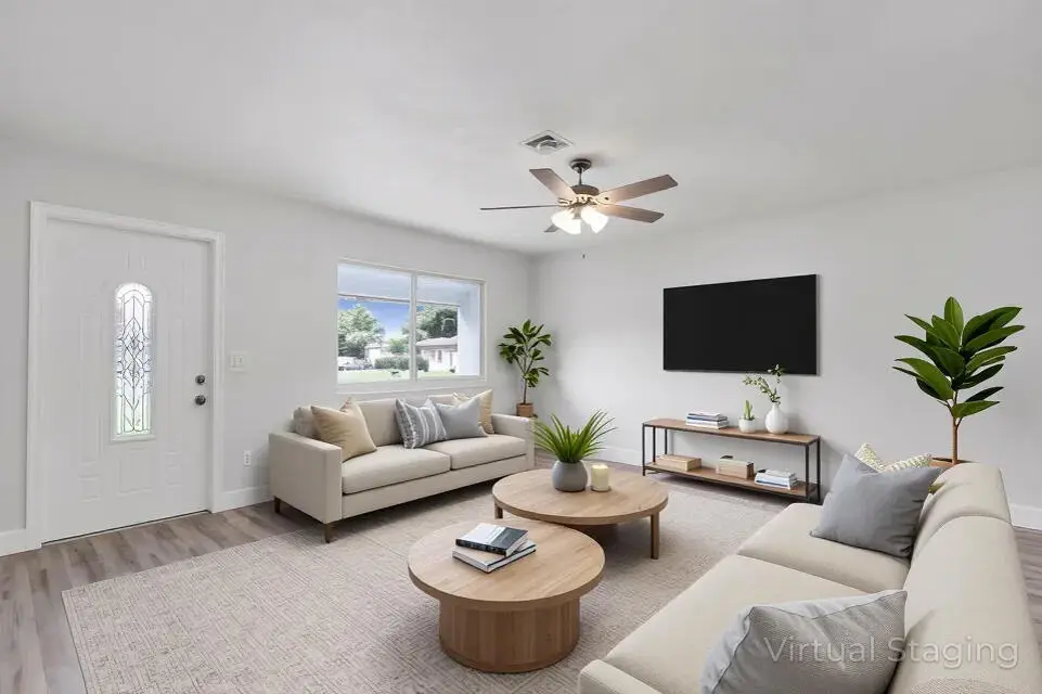 119 CAMINO LR STAGED at 119 SE Camino Street, Port St. Lucie