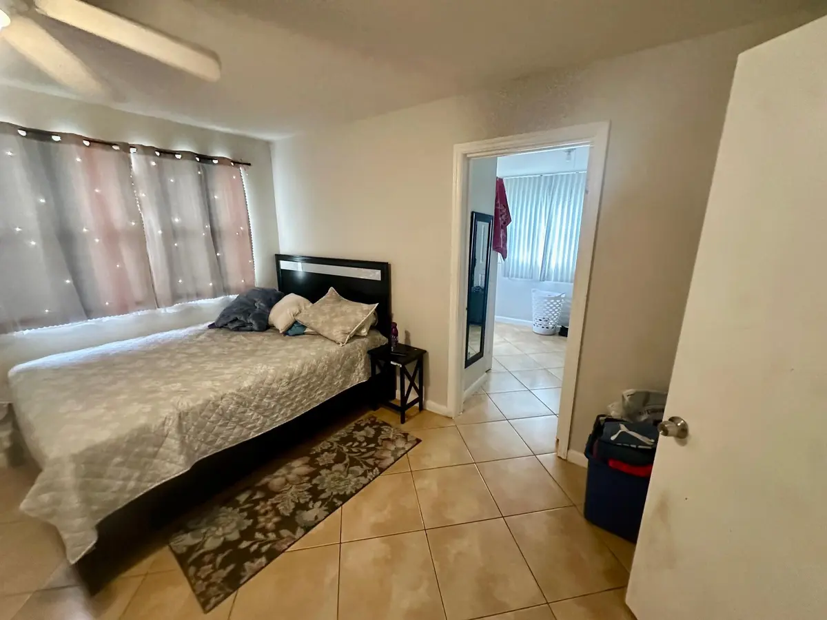 IMG_0251 at 2930 NE 10 Terrace, Pompano Beach