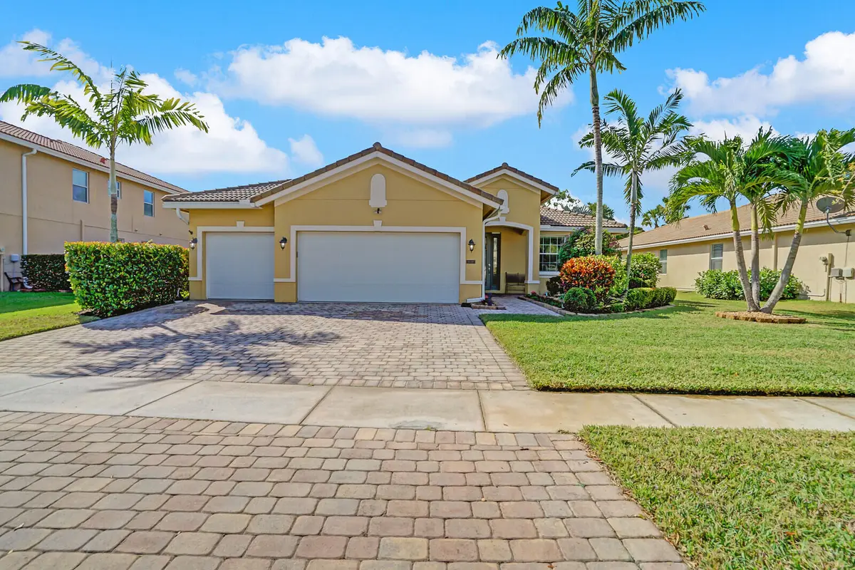 Front Driveway at 9328 Silent Oak Circle, West Palm Beach
