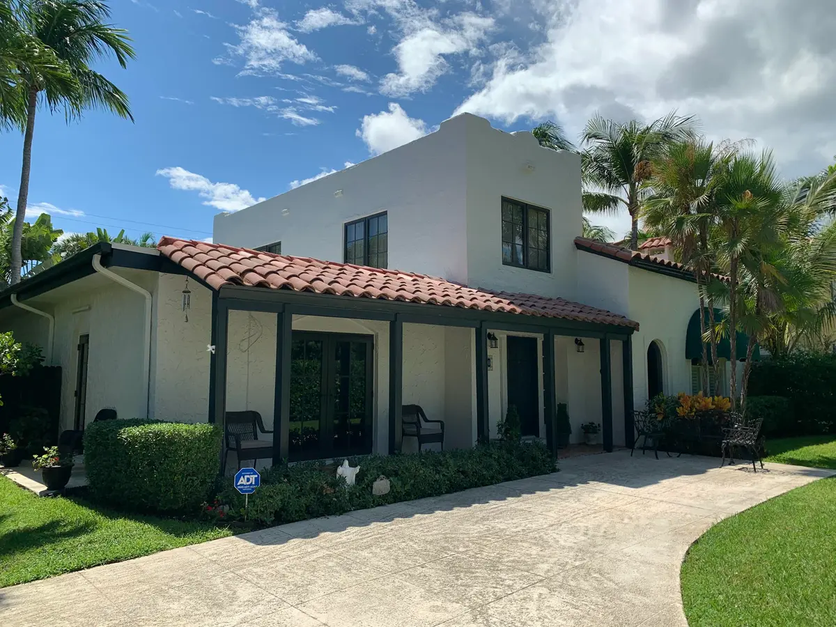 Just steps to intracoastal at 270 Cordova Road, West Palm Beach