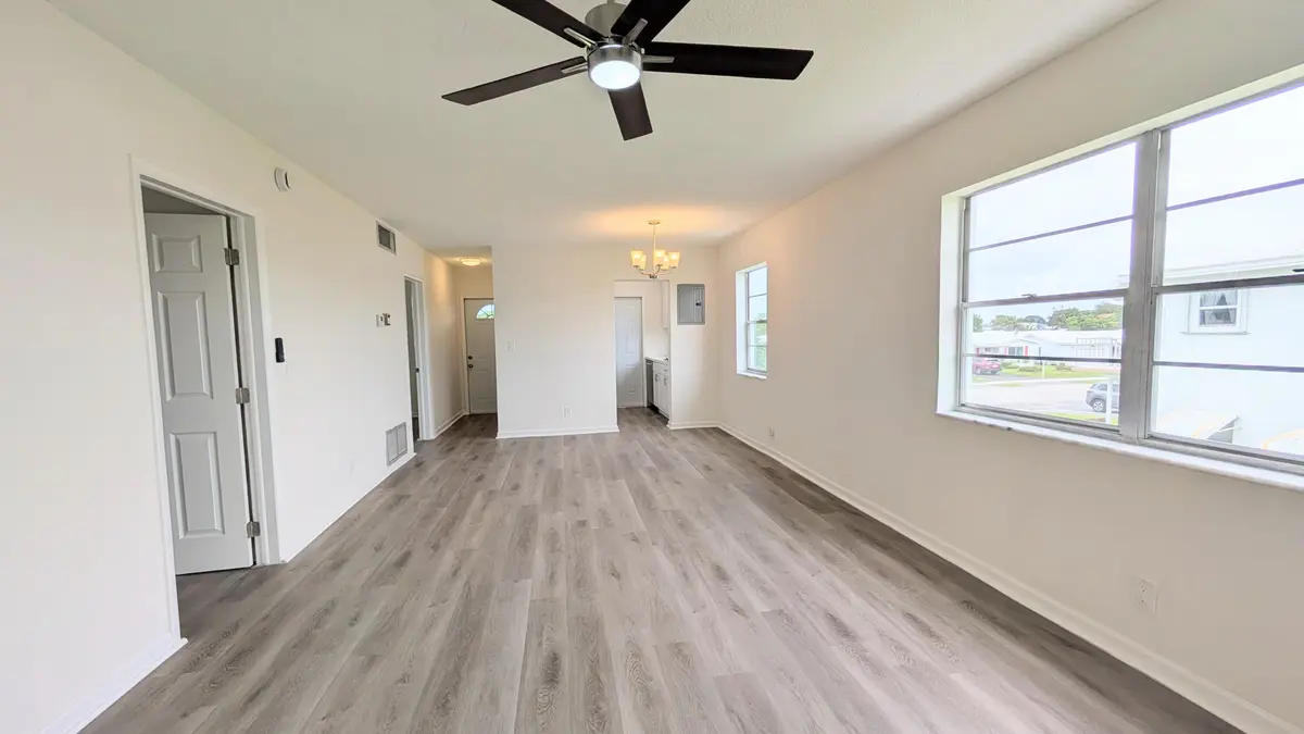 PXL_20251025_154039476.MP~2 at 2800 W Golf Boulevard 219, Pompano Beach