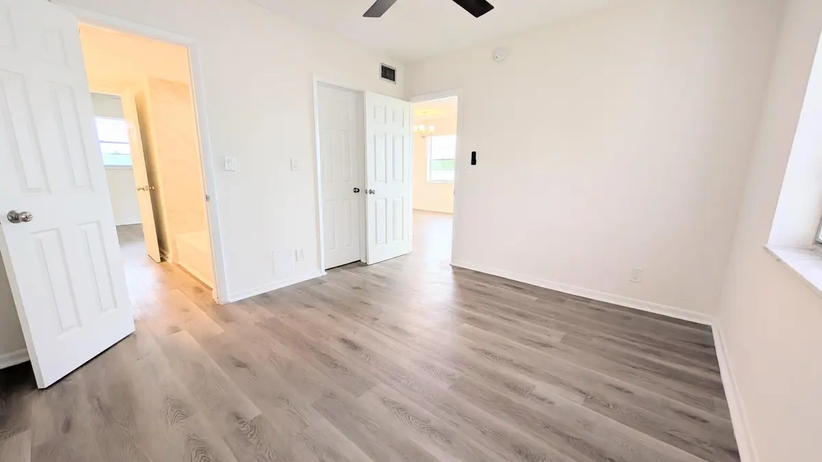 PXL_20251025_154136386.MP~2 at 2800 W Golf Boulevard 219, Pompano Beach