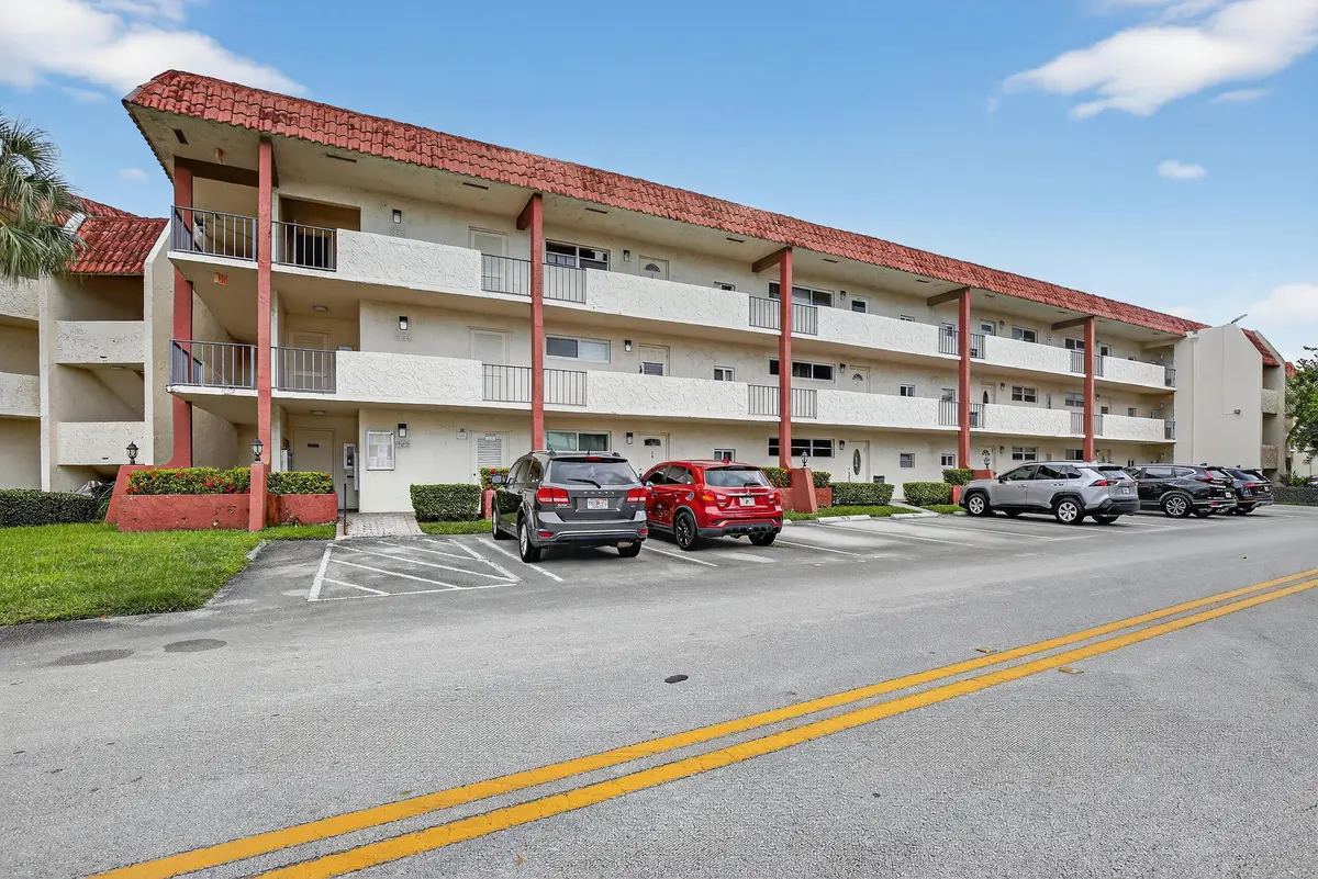 1-print-001__A7A2008 at 411 S Hollybrook Drive 104, Pembroke Pines