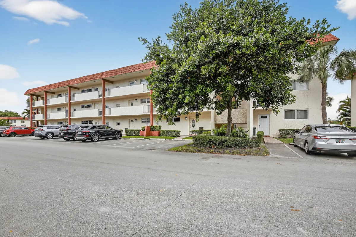 3-print-003__A7A2018 at 411 S Hollybrook Drive 104, Pembroke Pines