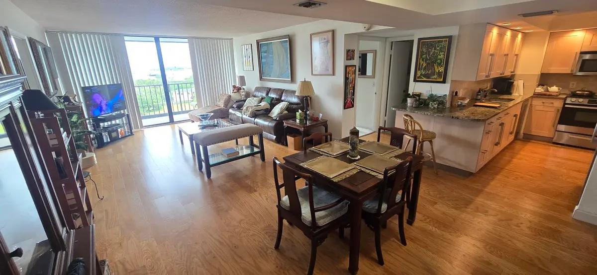 1f at 5600 N Flagler Drive 801, West Palm Beach