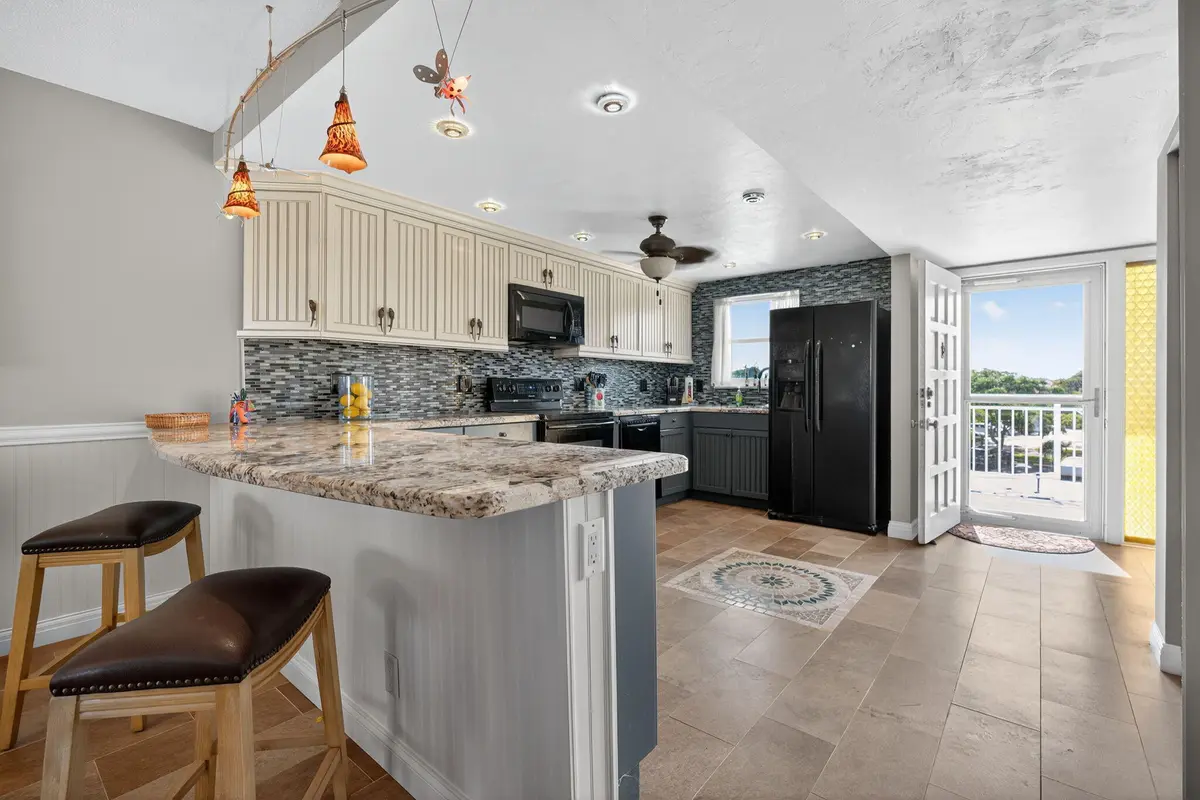 KITCHEN at 36 Yacht Club Drive 307, North Palm Beach
