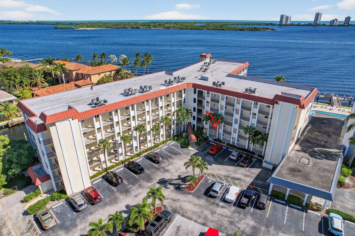 building front at 105 Paradise Harbour Boulevard 102, North Palm Beach
