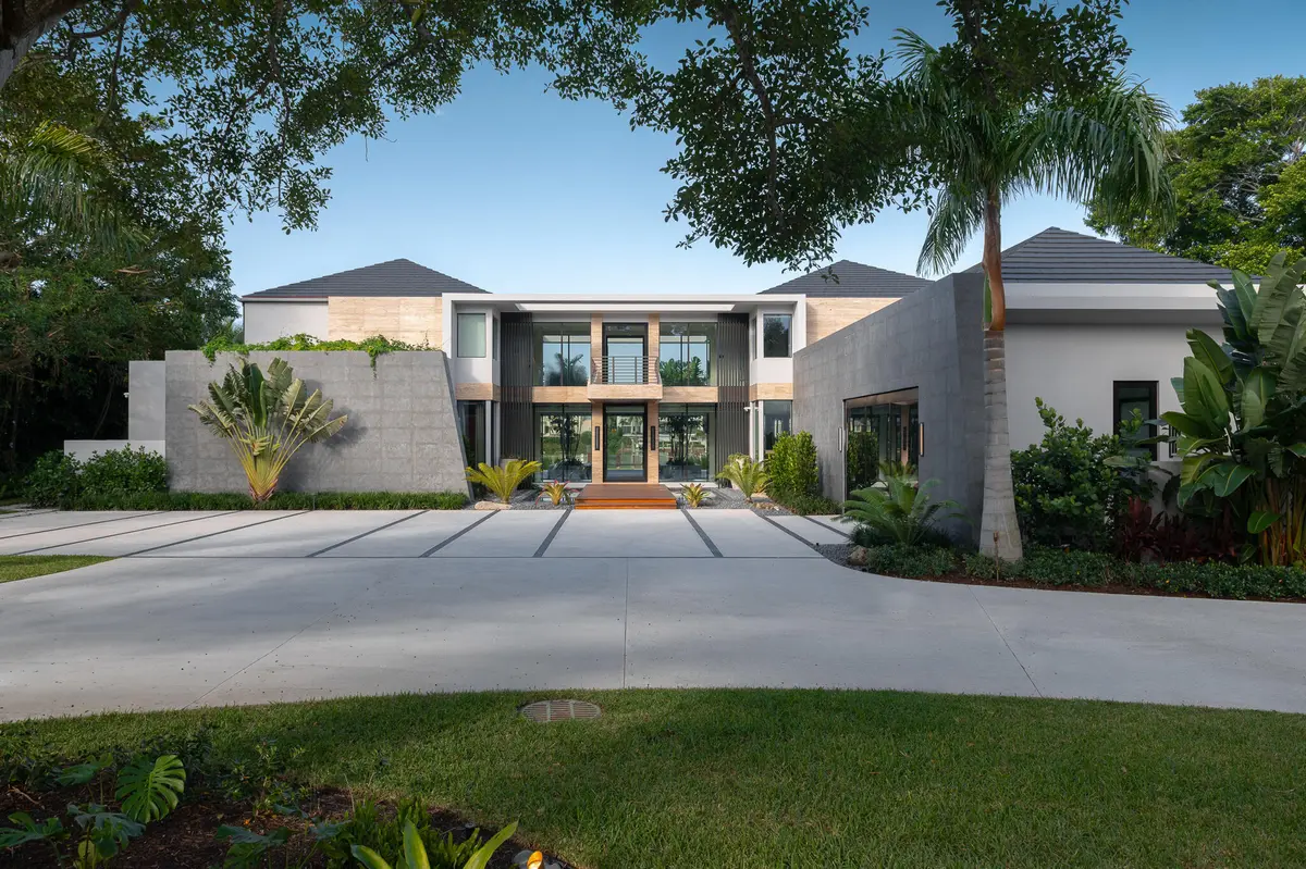 488 S Beach Rd, Jupiter Island, 33455-8 at 488 S Beach Road, Jupiter Island
