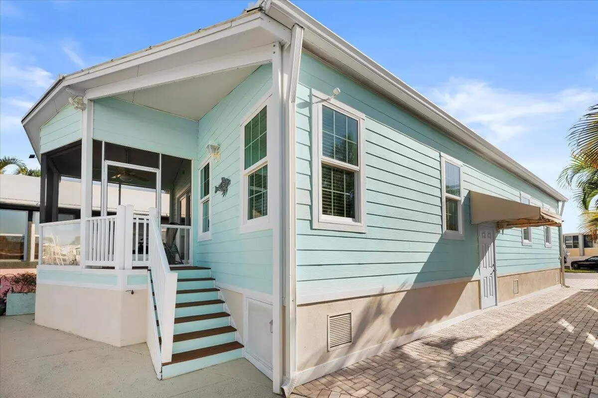 05-LUX_5537 at 10701 S Ocean Drive 827, Jensen Beach