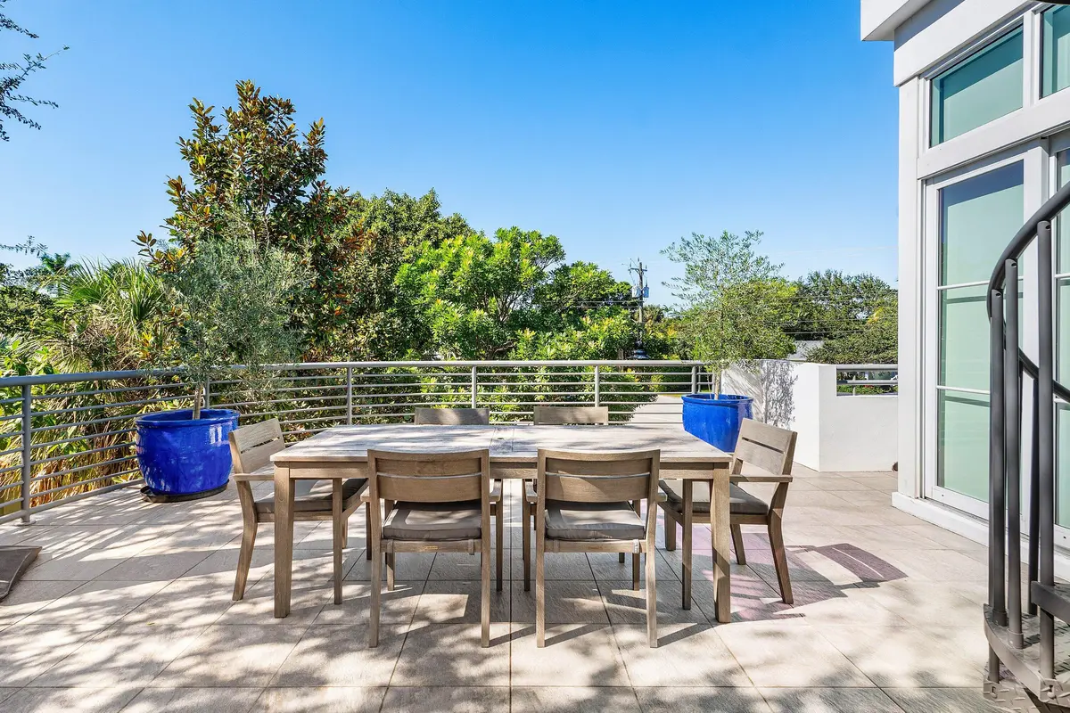 046-226PalmCourt-DelrayBeach-FL-33444-SM at 226 Palm Court, Delray Beach