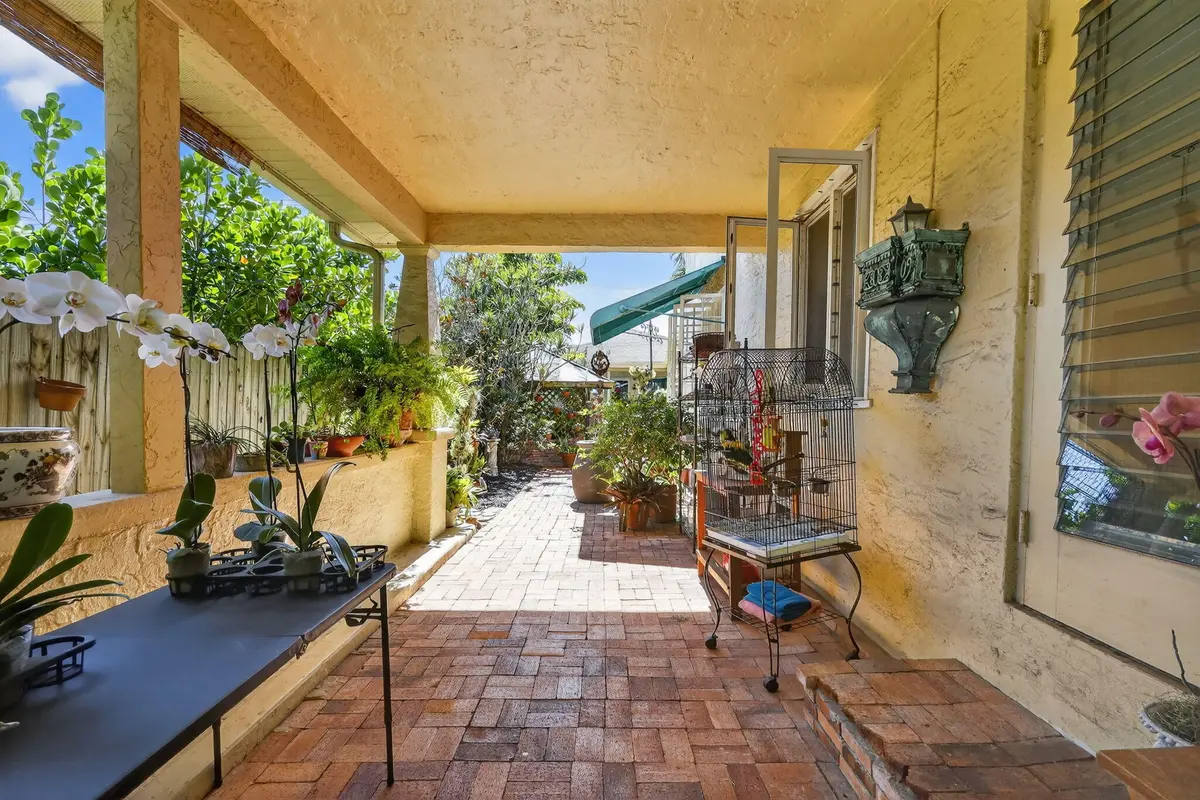 35-web-or-mls-_82A6046 at 728 Avon Road, West Palm Beach
