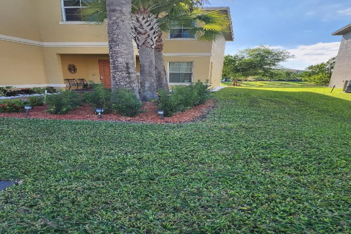 right front at 1998 NW Cataluna Circle, Port St. Lucie