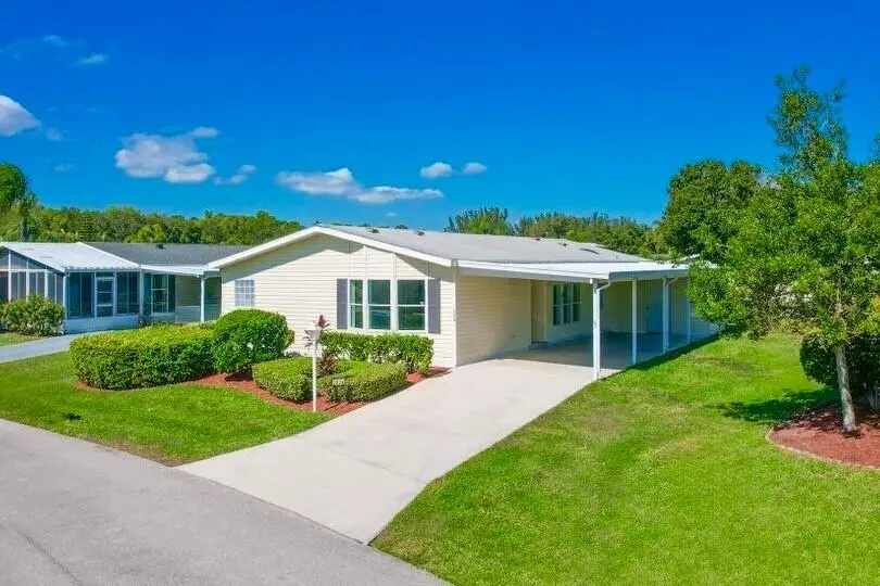 Photo at 2824 Nine Iron Drive, Port St. Lucie