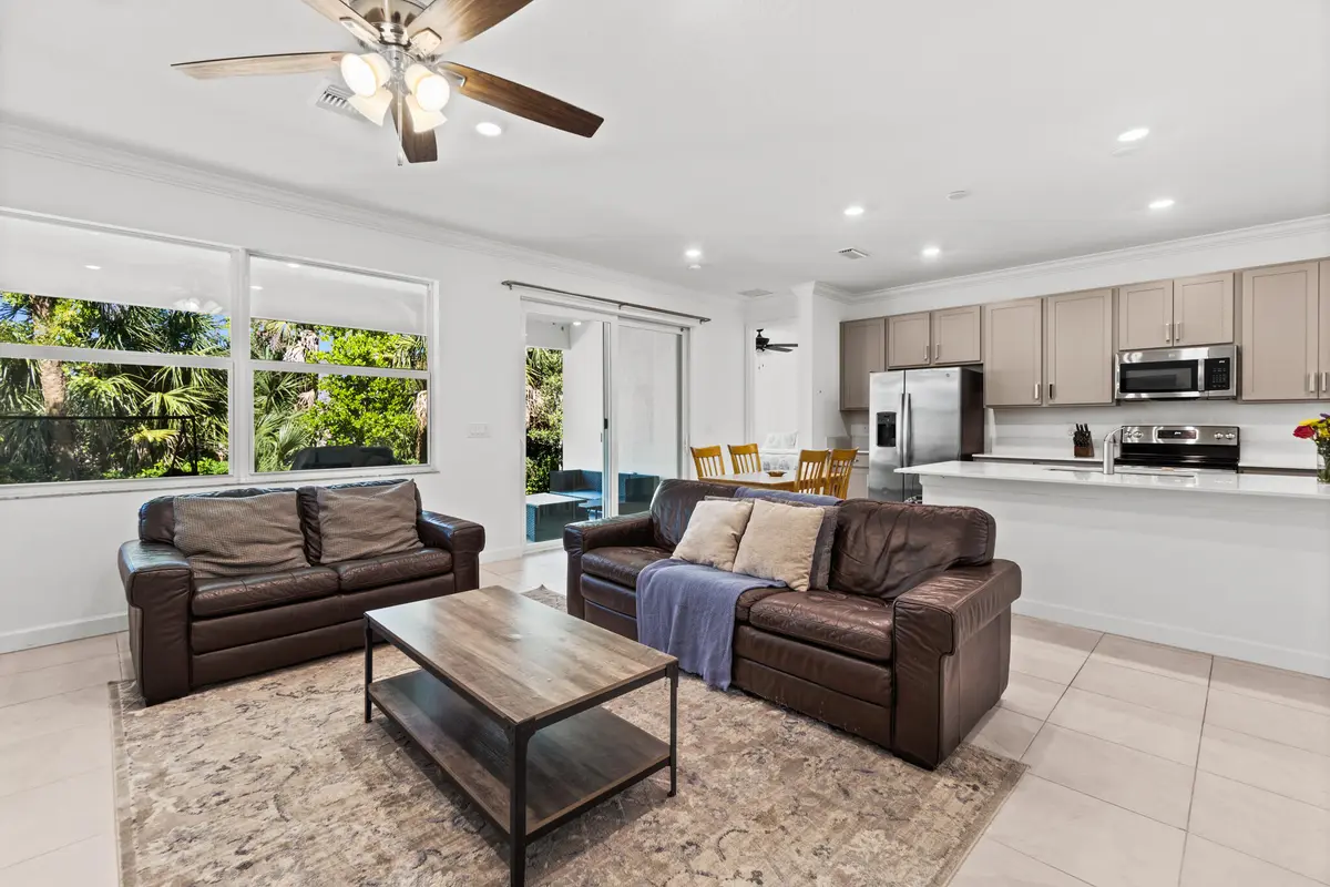 460 Veridian Cir NW, Palm Bay, FL 32907- at 460 Veridian Circle, Palm Bay