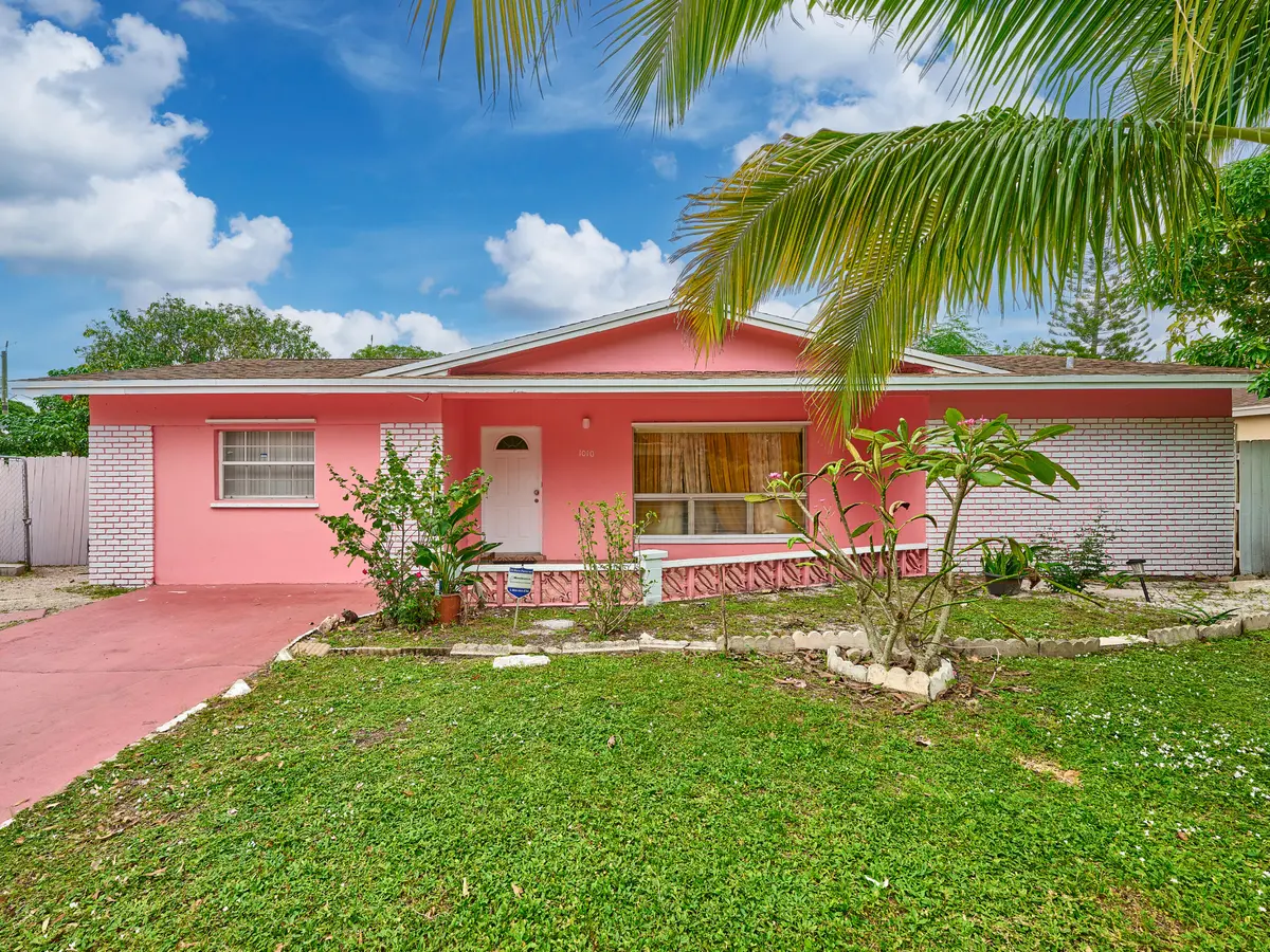 © PYL 0006 at 1010 S B Street, Lake Worth Beach