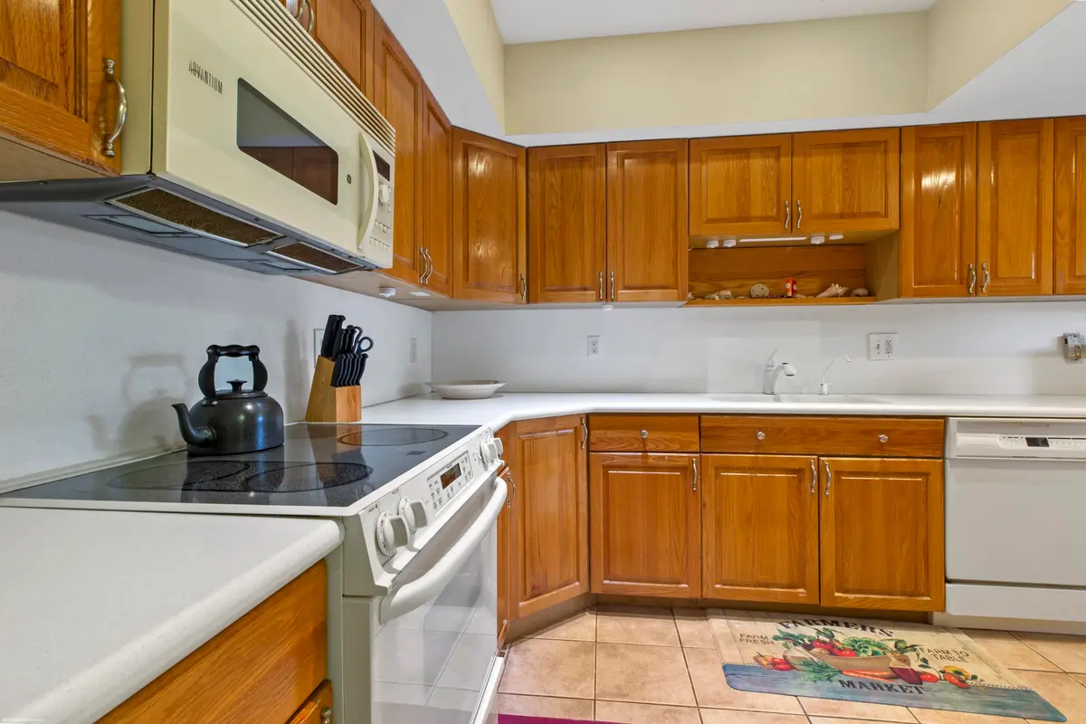 13244 Polo Club Dr Unit 206C 015 at 13244 Polo Club Road C206, Wellington