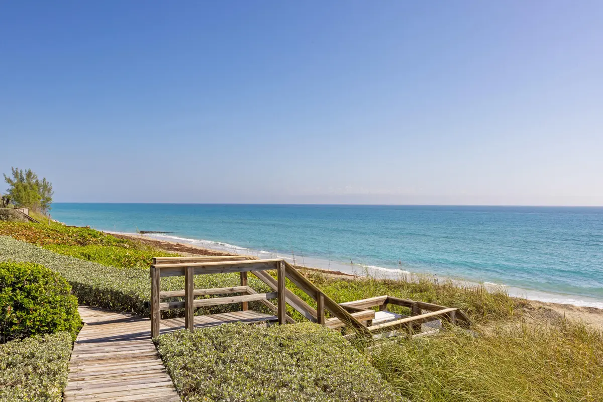 Private Beach Access 2 at 2 Sloans Curve Drive, Palm Beach