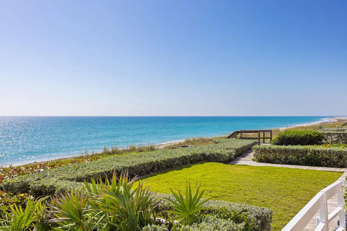 Ocean View at 2 Sloans Curve Drive, Palm Beach