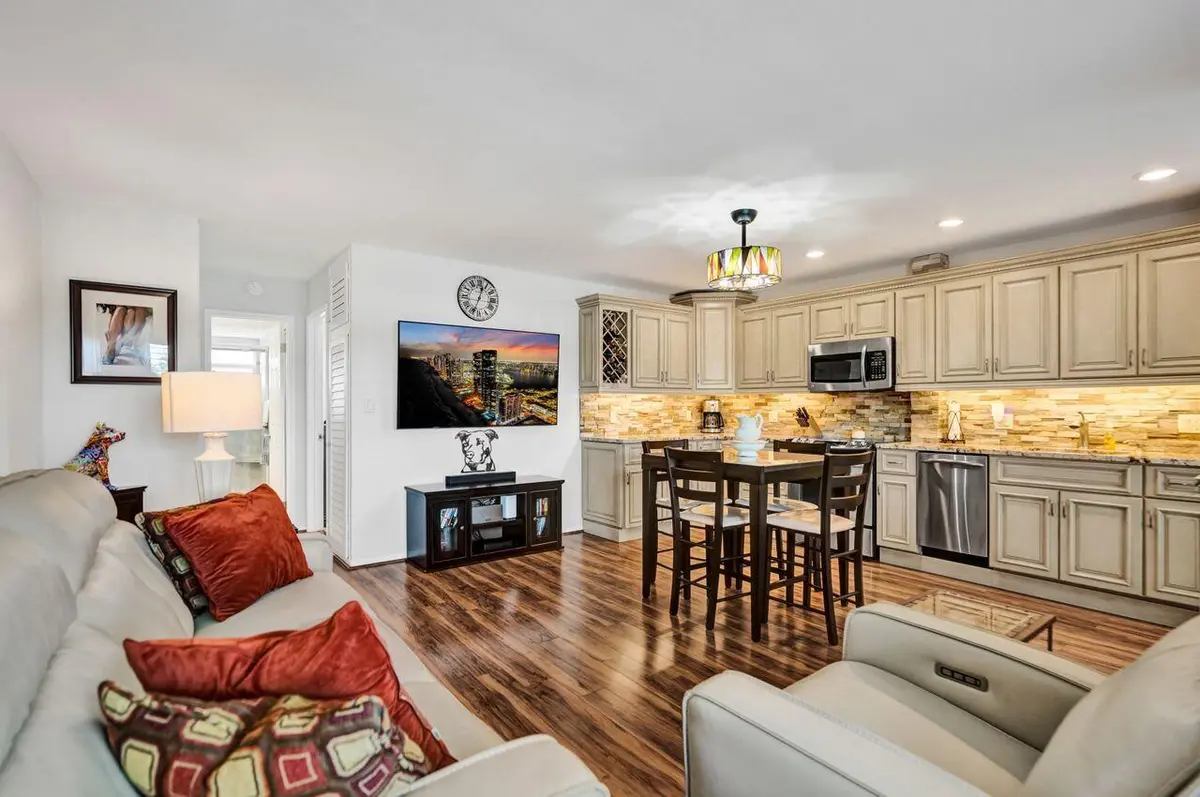 Meticulously Kept at 1850 S Ocean Drive 213, Fort Lauderdale
