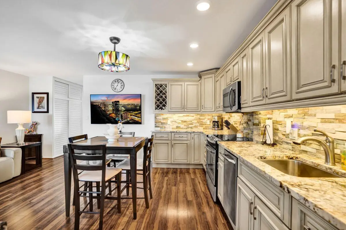 Kitchen at 1850 S Ocean Drive 213, Fort Lauderdale