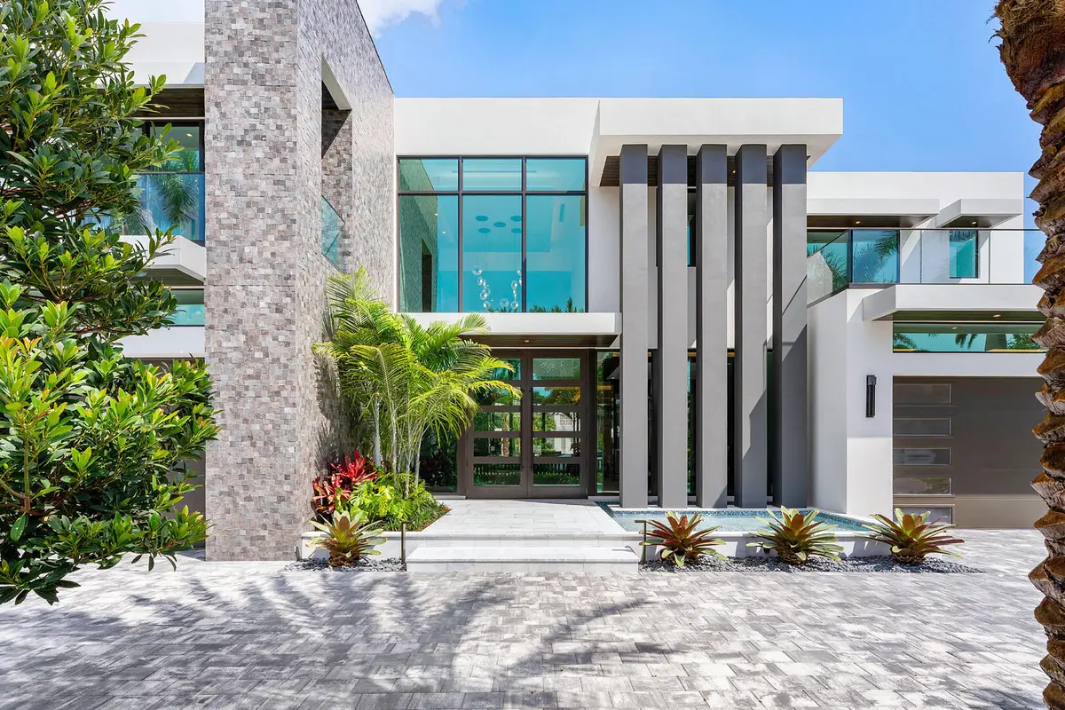 169_Coconut_Palm_Road_04 at 169 W Coconut Palm Road, Boca Raton