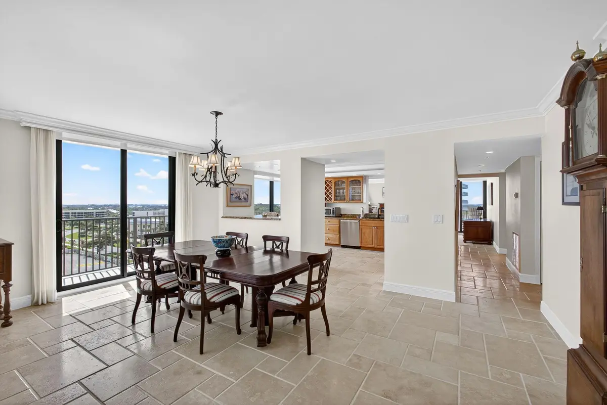 Dining Room at 400 Beach Road 804, Tequesta