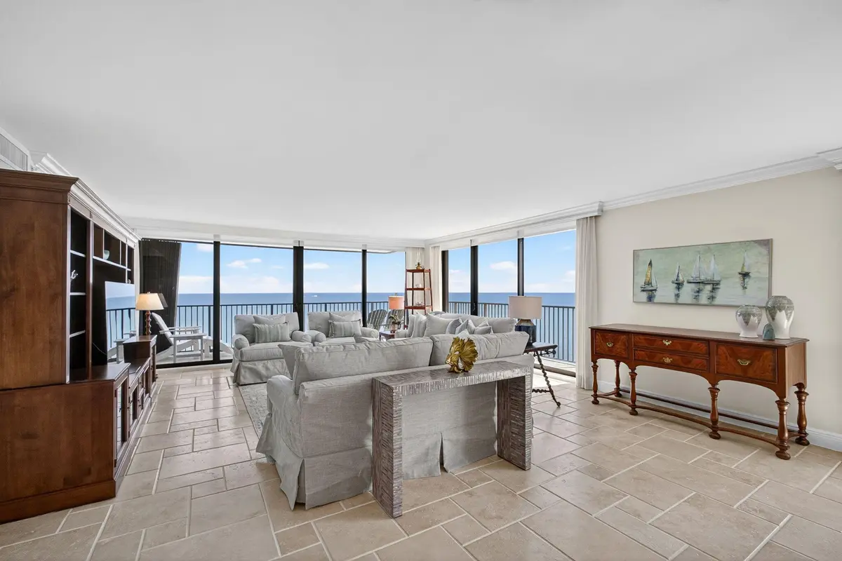 Living Room at 400 Beach Road 804, Tequesta