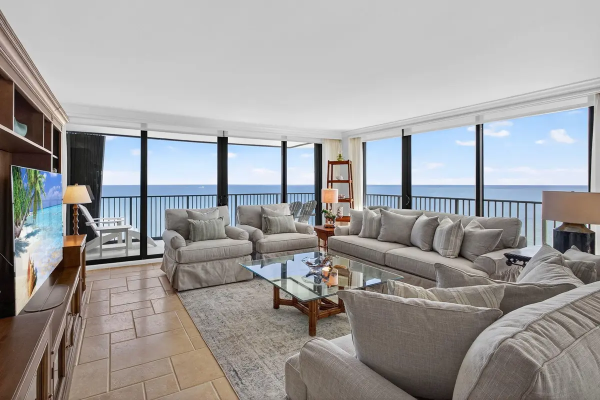 Living Room at 400 Beach Road 804, Tequesta