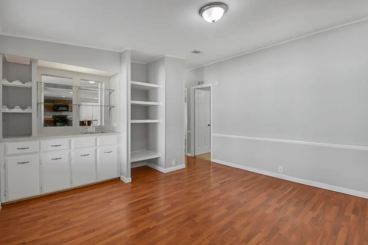Wet Bar at 7630 SE Shenandoah Drive, Hobe Sound