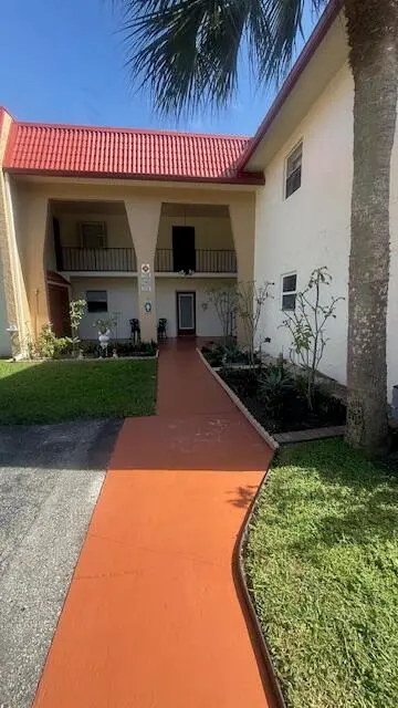 front of building at 108 Lake Dora Drive, West Palm Beach