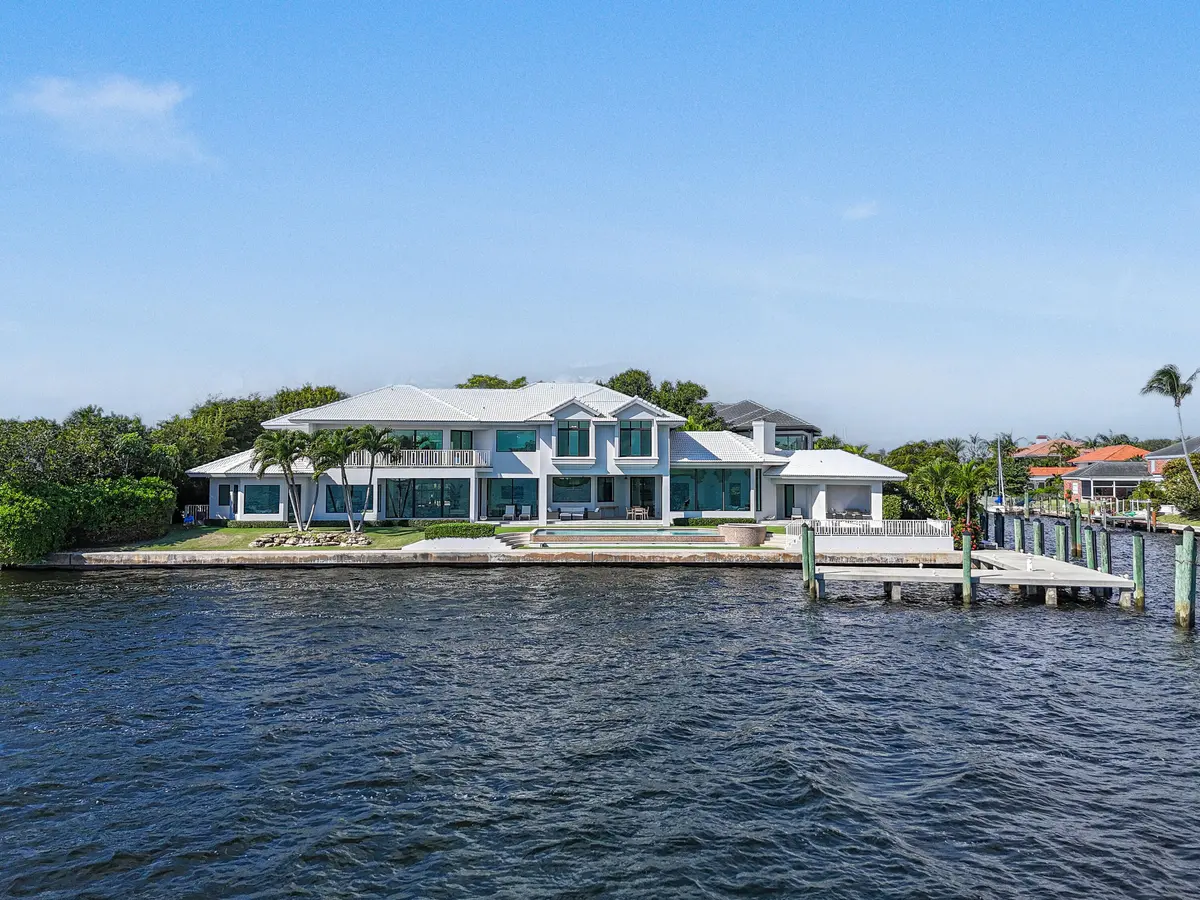 101 Bowsprit Drive, North Palm Beach, FL – photo 1