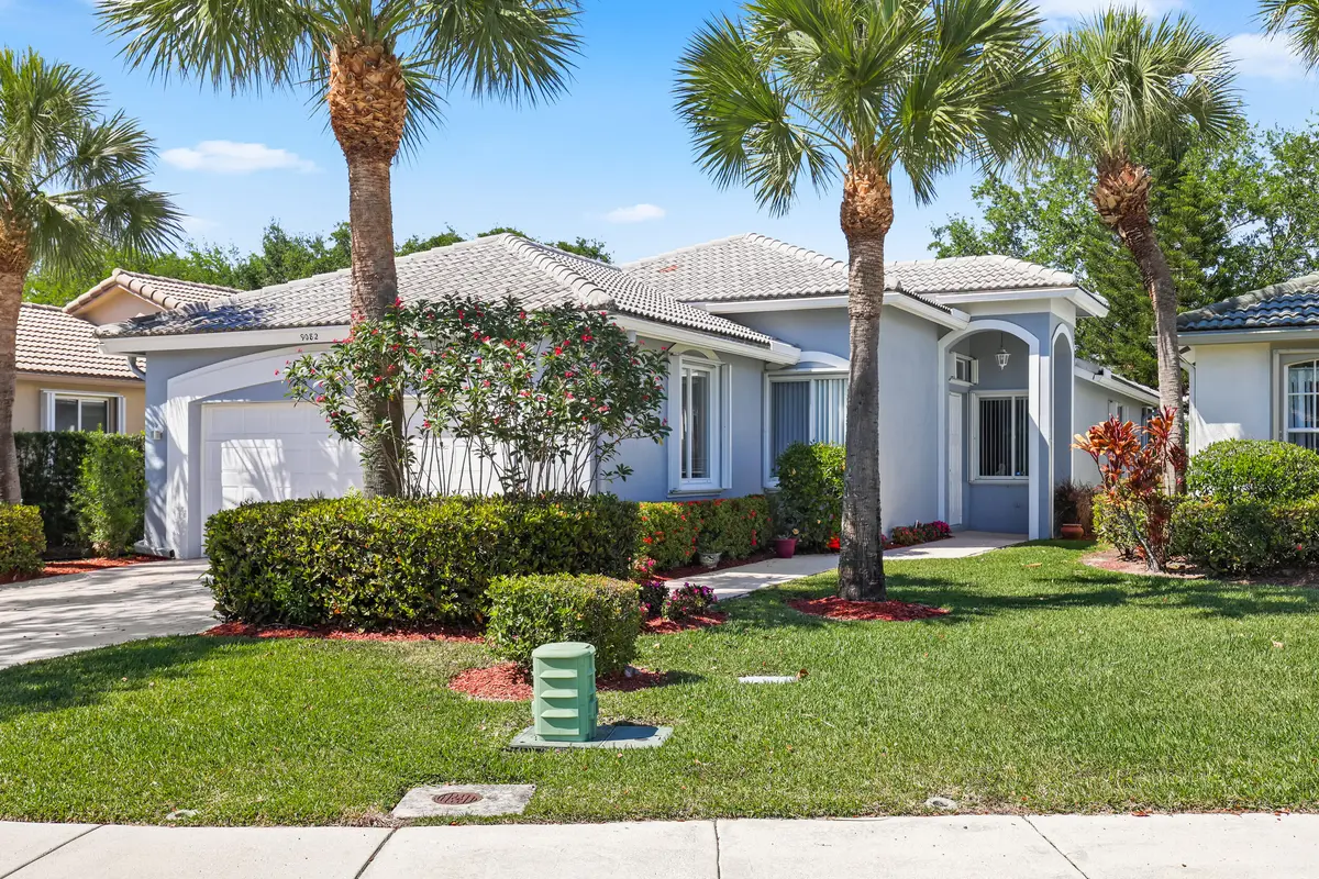 453a9519 at 9082 Bay Point Cir Circle, West Palm Beach